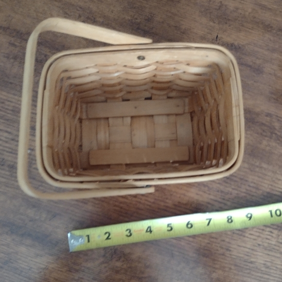 7" Country Woven Collection and basket Maspeth NY with folding handle - Picture 3 of 5